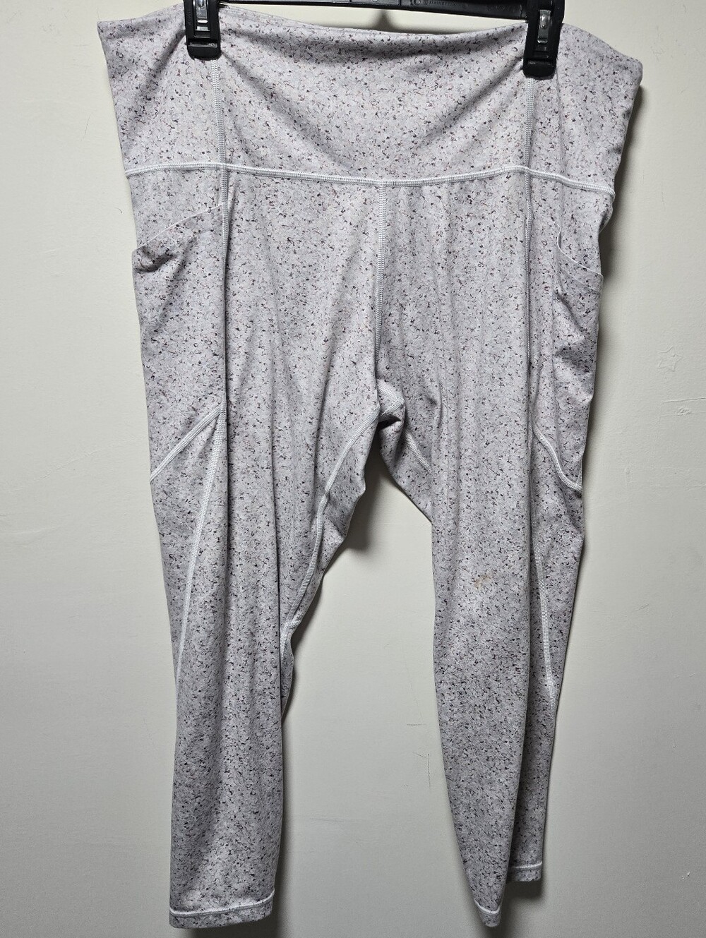 Athleta Salutation Stash Pocket Tight Size 2X Pants Pebble Exercise Fitness